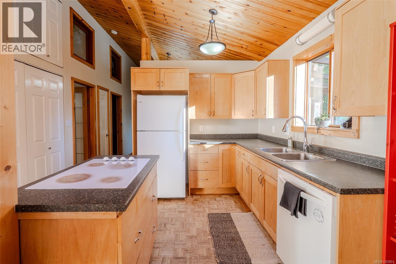 121 Thomas Rd, Salt Spring, British Columbia  V8K 1R2 - Photo 8 - 1023851