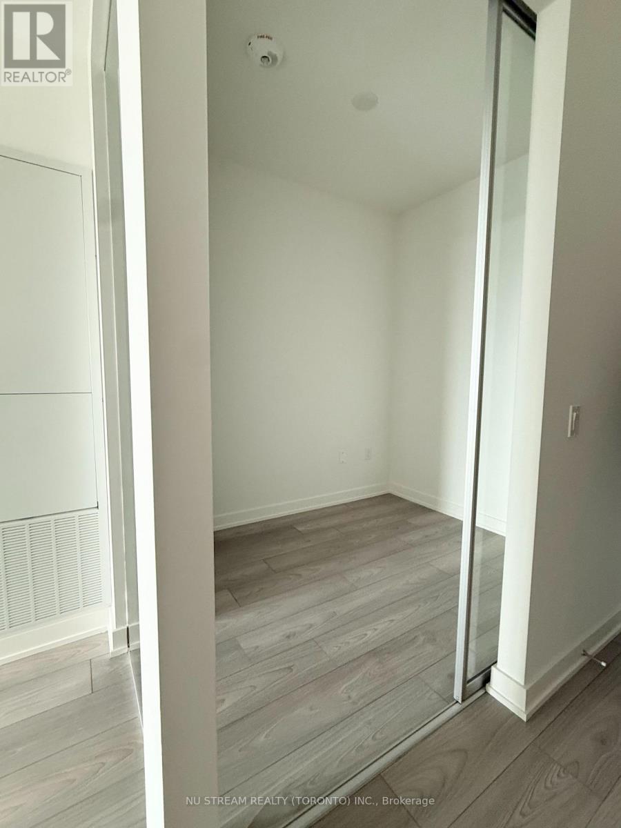 2510 - 110 Broadway Avenue, Toronto, Ontario  M4P 1V7 - Photo 6 - C12916734