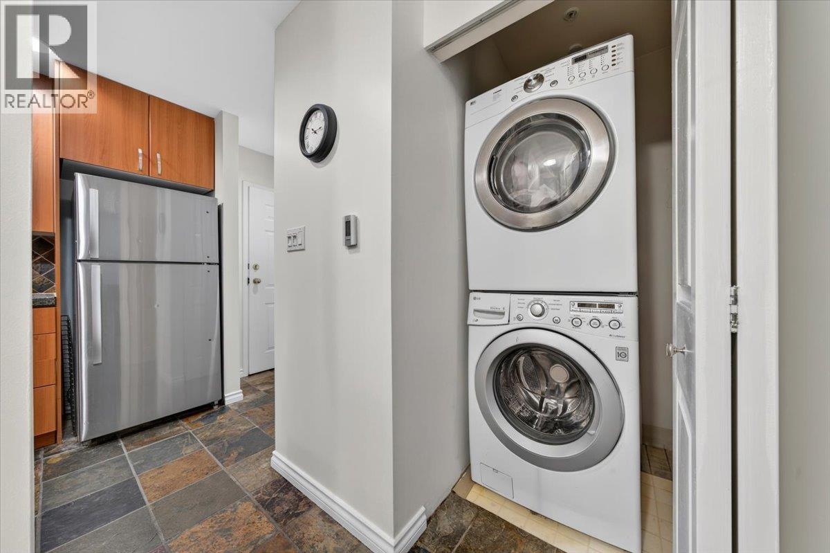 211 3600 Windcrest Drive, North Vancouver, British Columbia V7G 2S5 - Photo 15 - R3102555