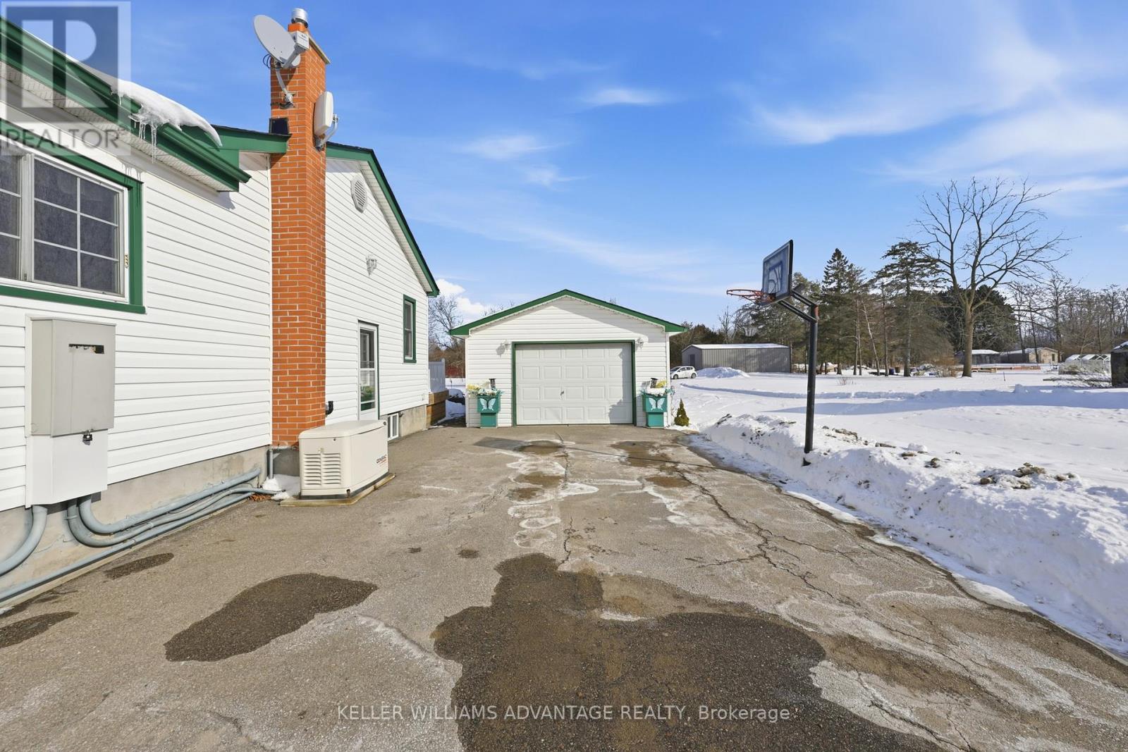 2347 Hancock Road, Clarington, Ontario  L1E 2M3 - Photo 10 - E12916592