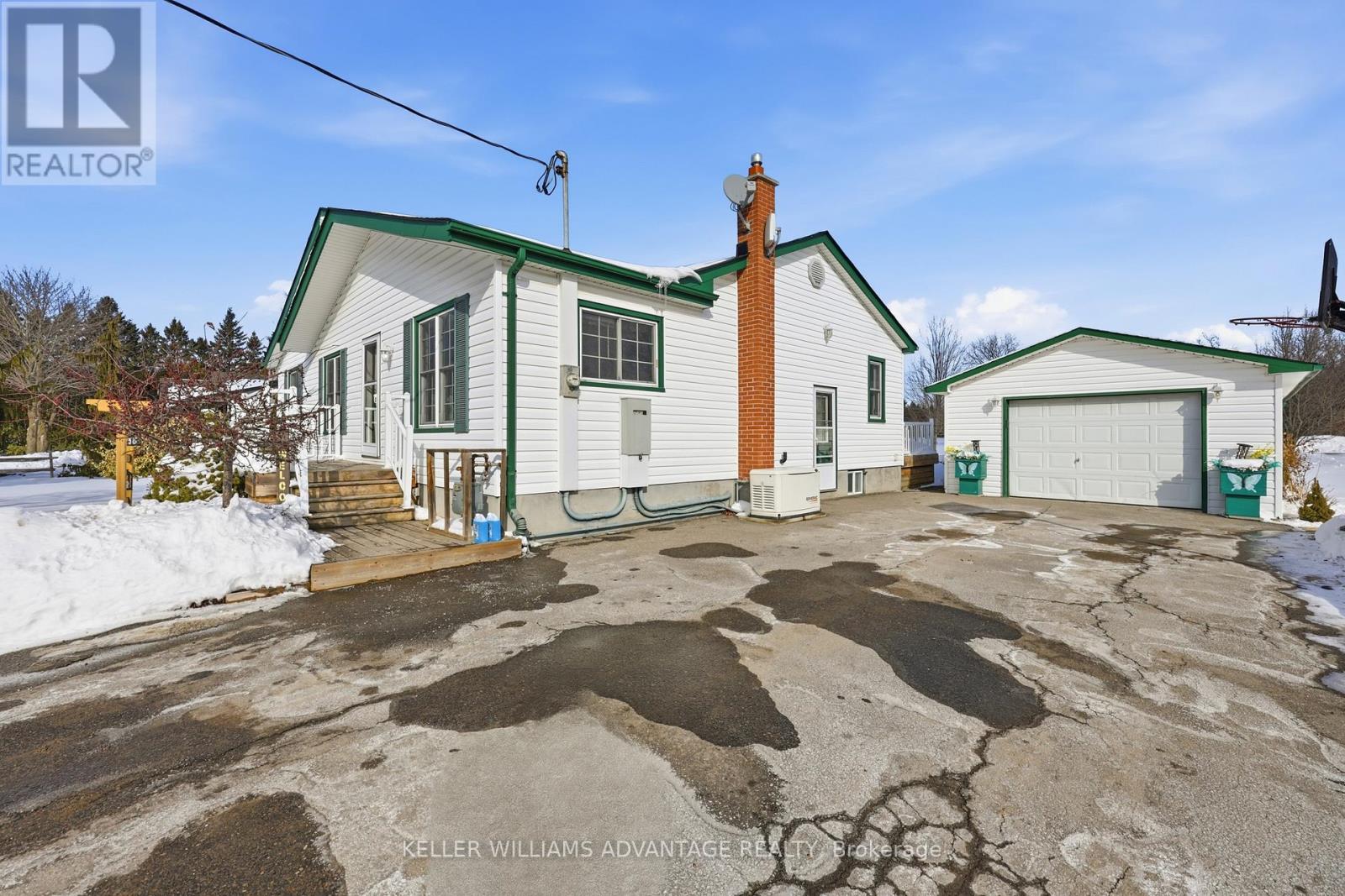 2347 Hancock Road, Clarington, Ontario  L1E 2M3 - Photo 3 - E12916592