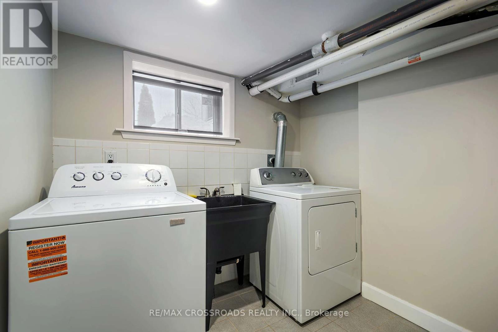 463 Milverton Boulevard, Toronto, Ontario  M4C 1X4 - Photo 34 - E12916646