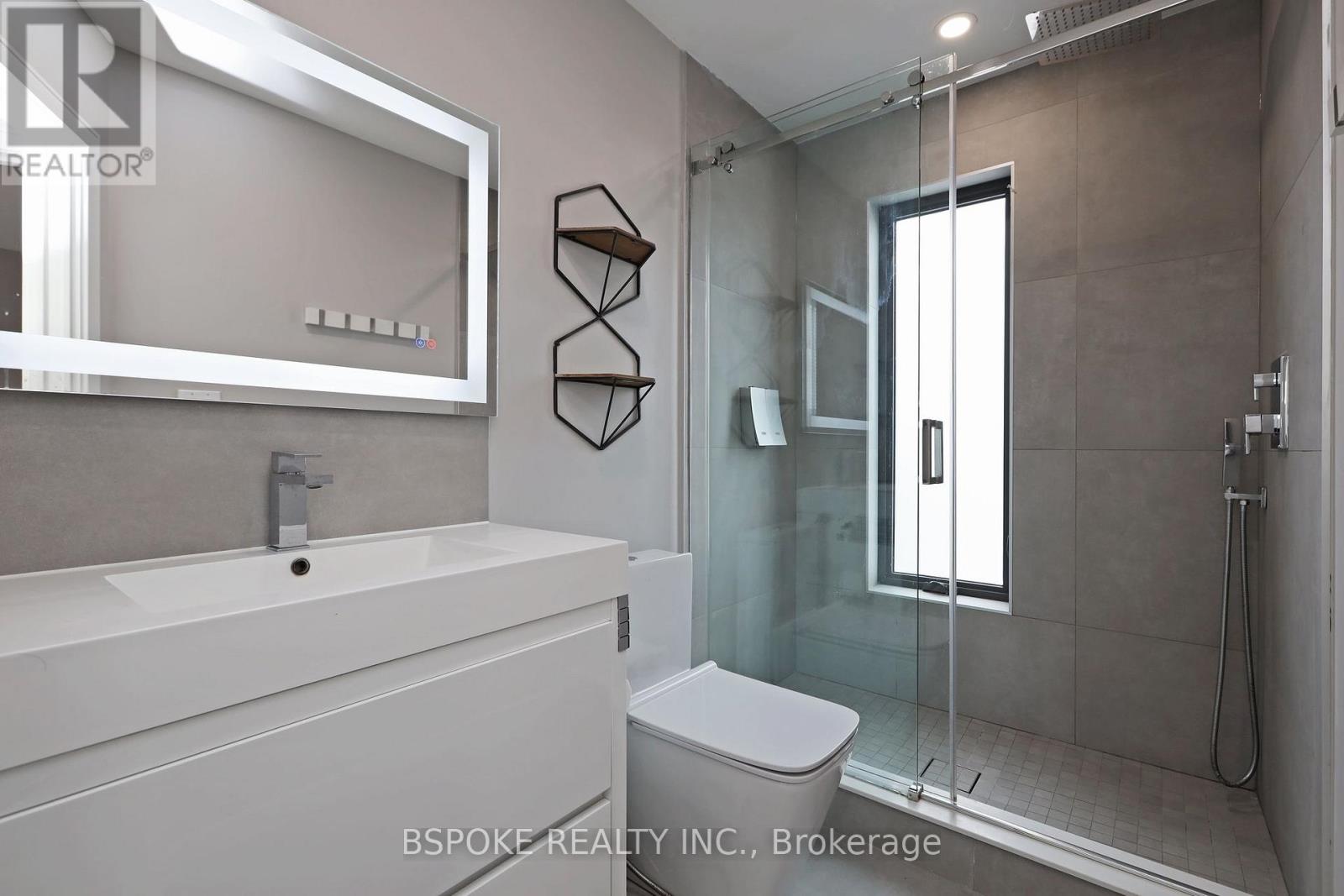 Main - 707 Mortimer Avenue, Toronto, Ontario  M4C 2K1 - Photo 20 - E12916650