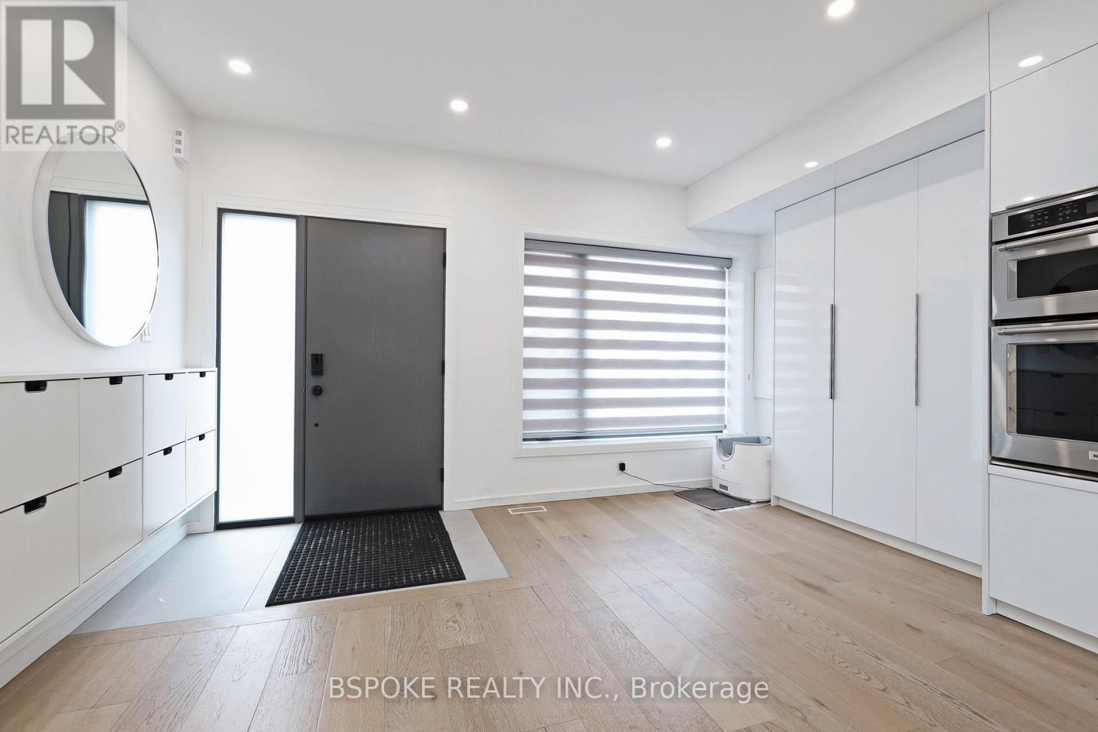 Main - 707 Mortimer Avenue, Toronto, Ontario  M4C 2K1 - Photo 6 - E12916650