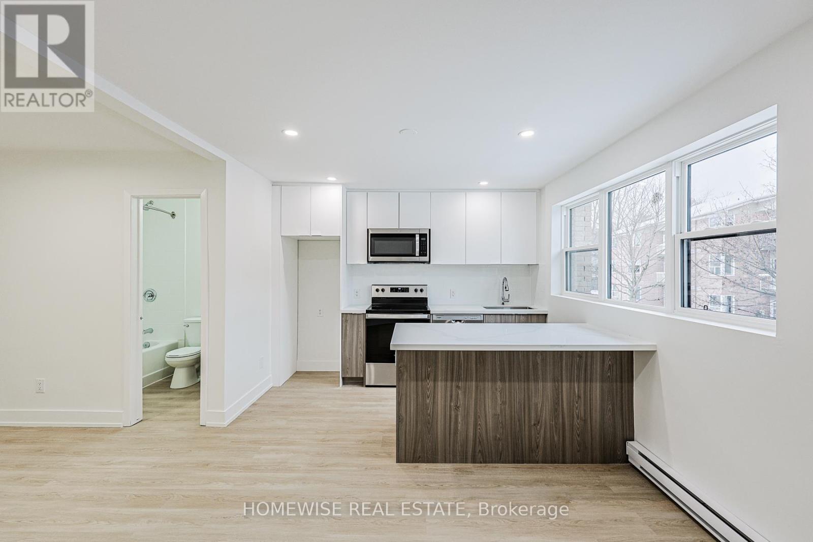 10b - 100 Liberty Street N, Clarington, Ontario  L1C 2M1 - Photo 2 - E12916706