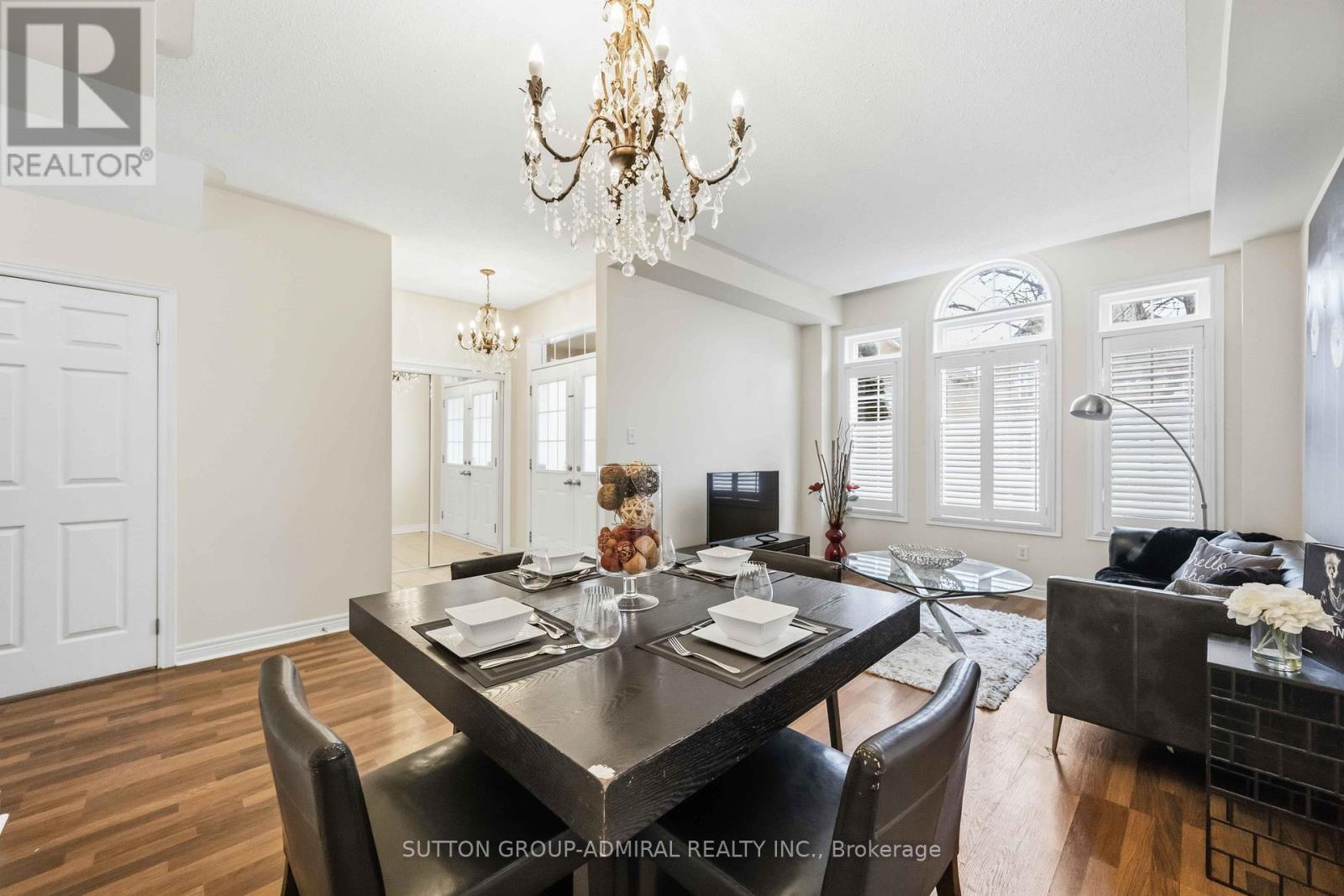 64 Evaridge Drive, Markham, Ontario  L6B 1H3 - Photo 8 - N12916640