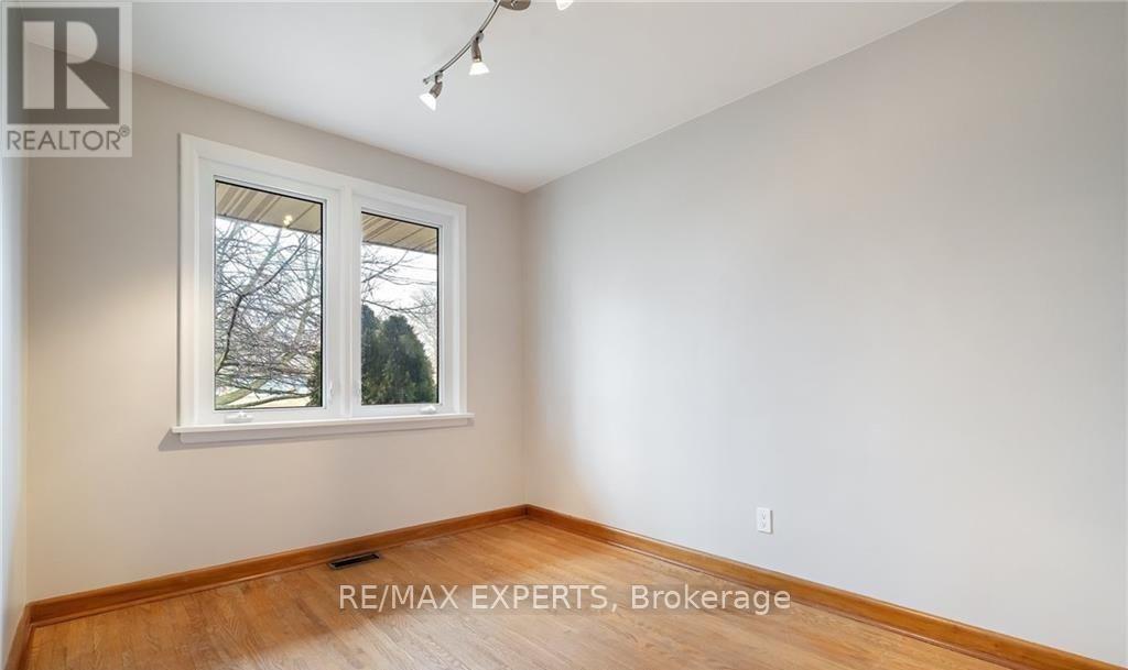 15 East Avenue, New Tecumseth, Ontario  L9R 1X3 - Photo 21 - N12916674