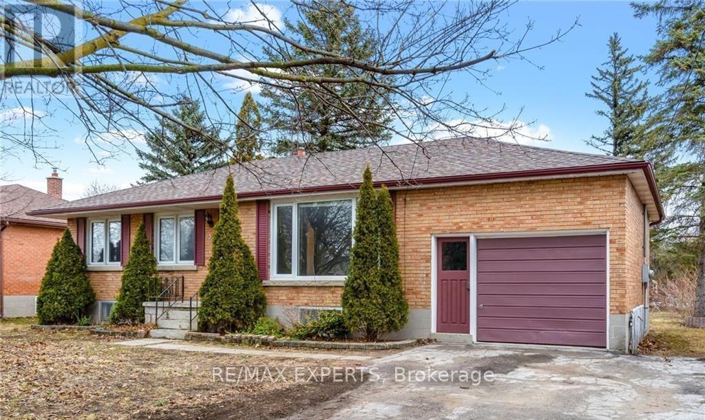 15 East Avenue, New Tecumseth, Ontario  L9R 1X3 - Photo 3 - N12916674