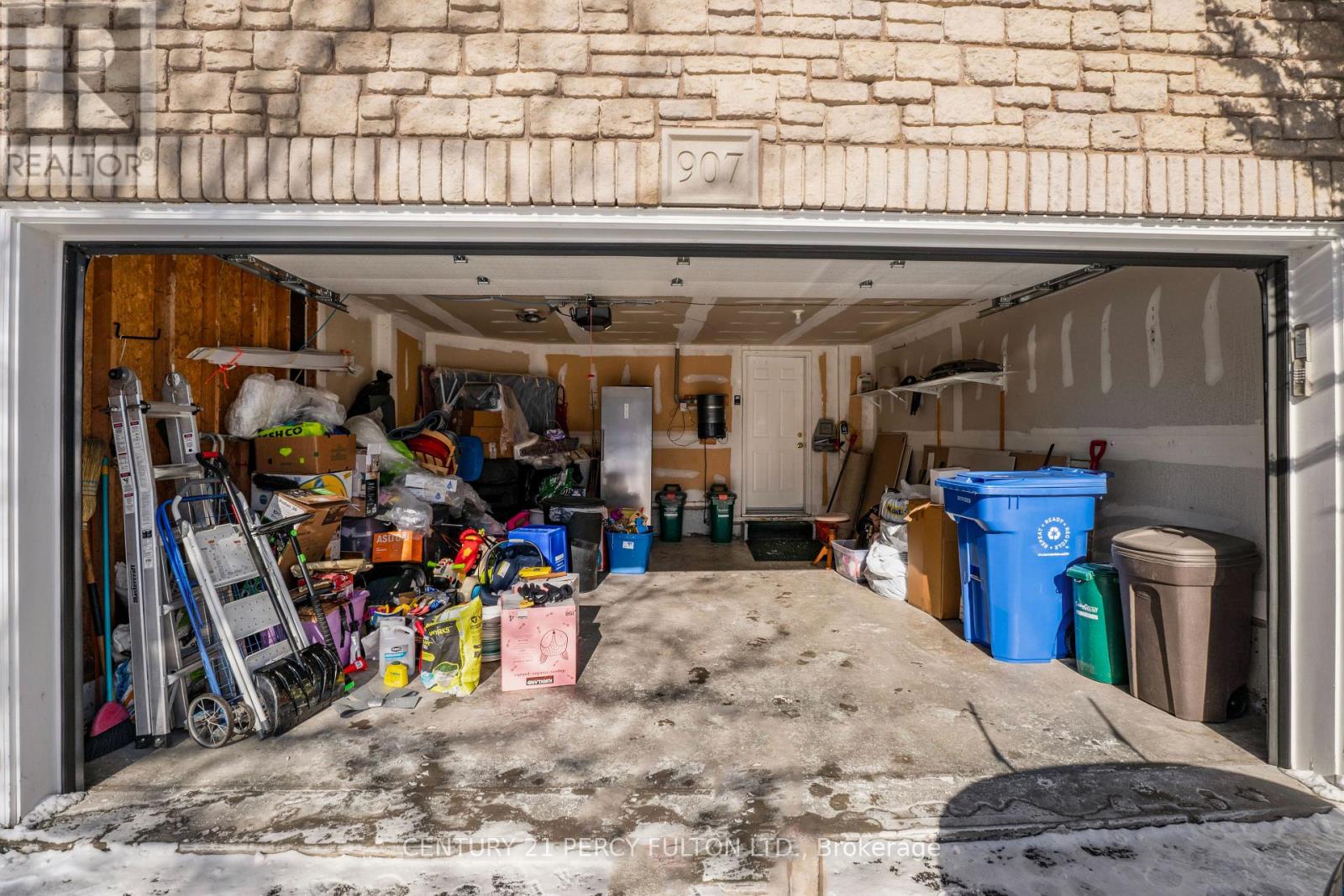 Basement - 907 Oaktree Crescent, Newmarket, Ontario  L3X 2Z1 - Photo 2 - N12916724