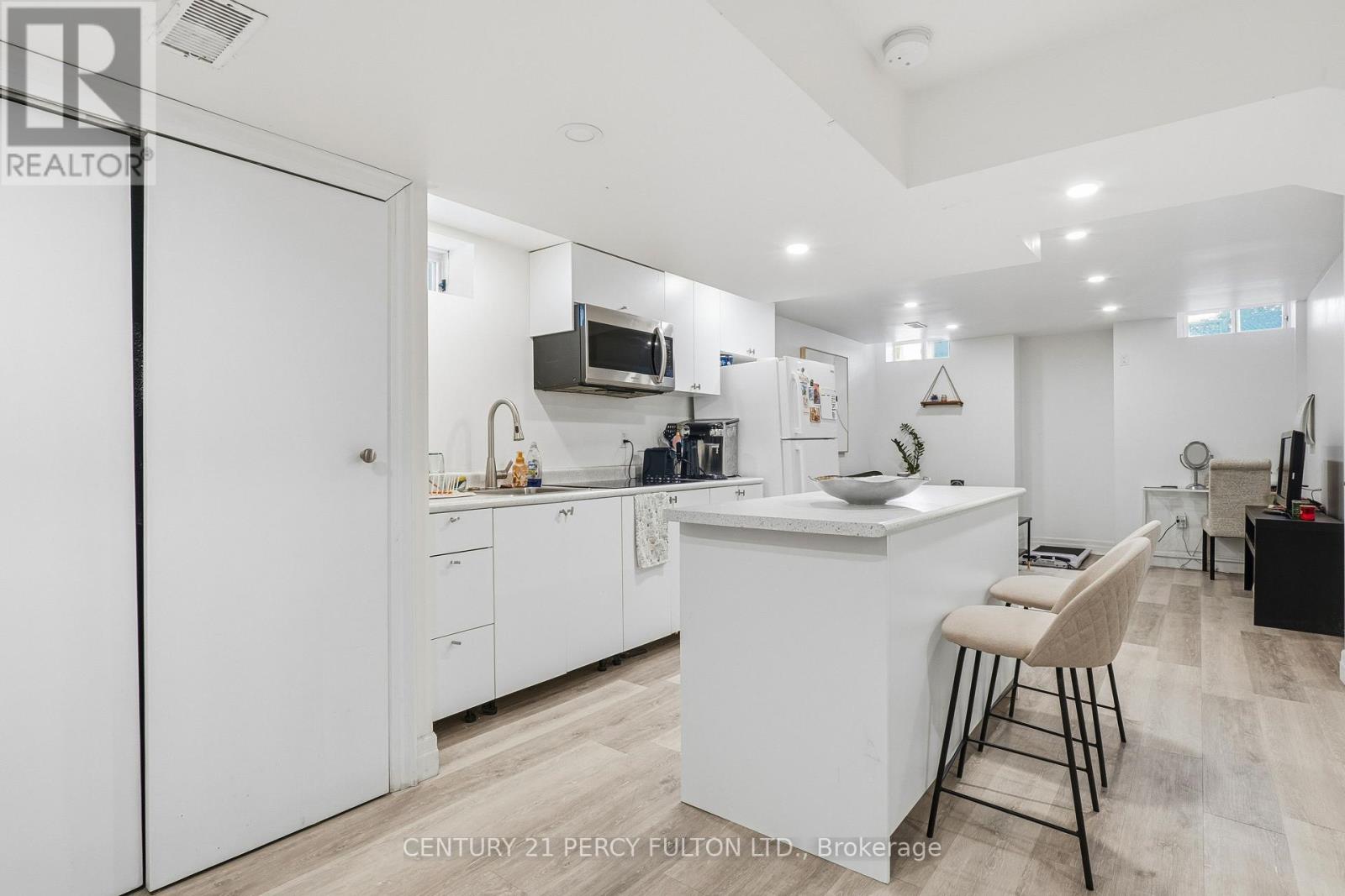 Basement - 907 Oaktree Crescent, Newmarket, Ontario  L3X 2Z1 - Photo 5 - N12916724