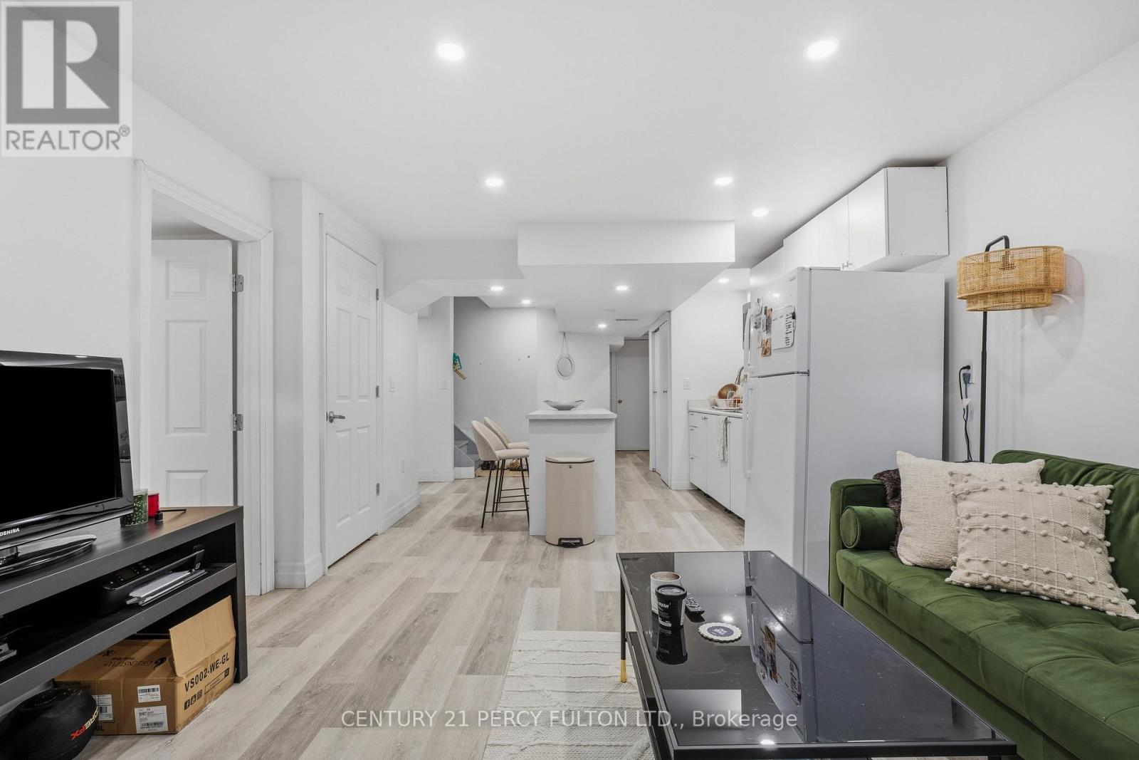 Basement - 907 Oaktree Crescent, Newmarket, Ontario  L3X 2Z1 - Photo 8 - N12916724