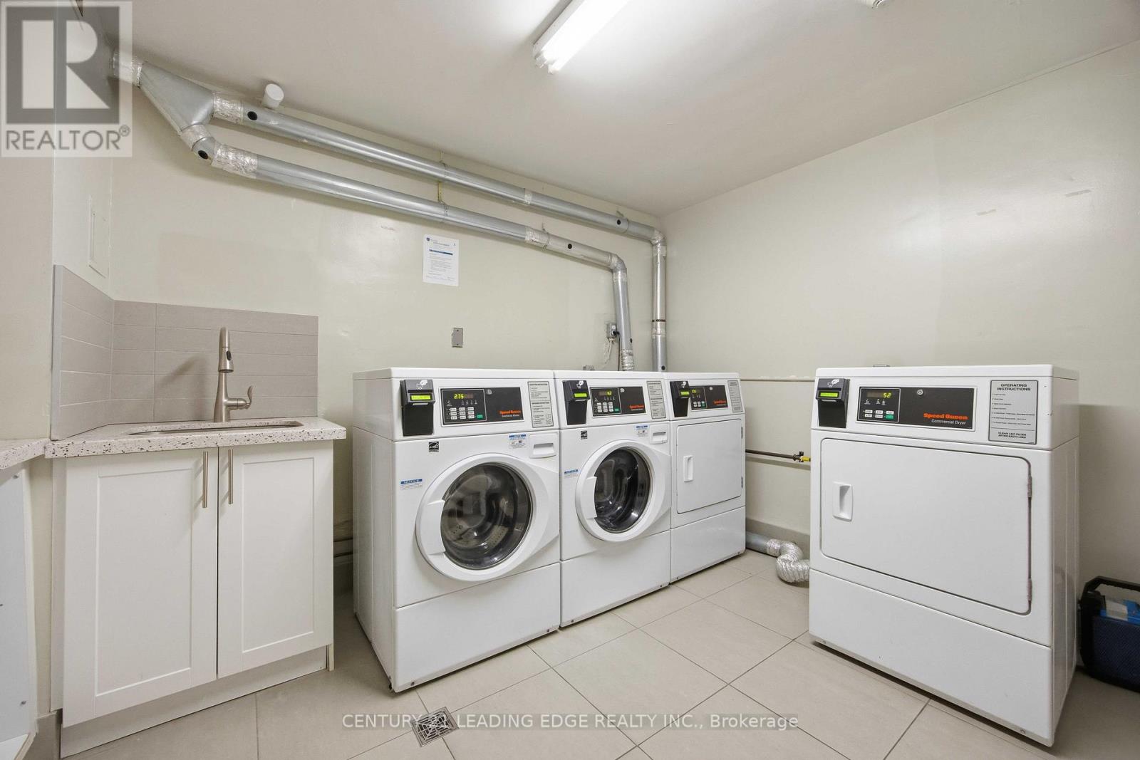 404 - 103 Avenue Road, Toronto, Ontario  M5R 2G9 - Photo 10 - C12916642