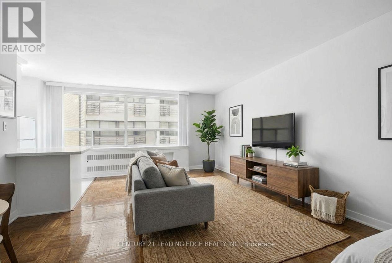 404 - 103 Avenue Road, Toronto, Ontario  M5R 2G9 - Photo 3 - C12916642