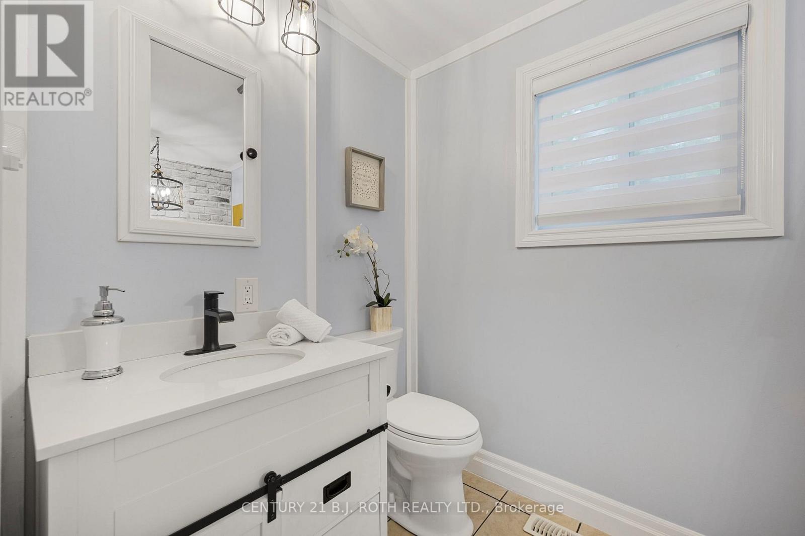 10 Allen Drive N, Wasaga Beach, Ontario  L9Z 1K5 - Photo 20 - S12916764