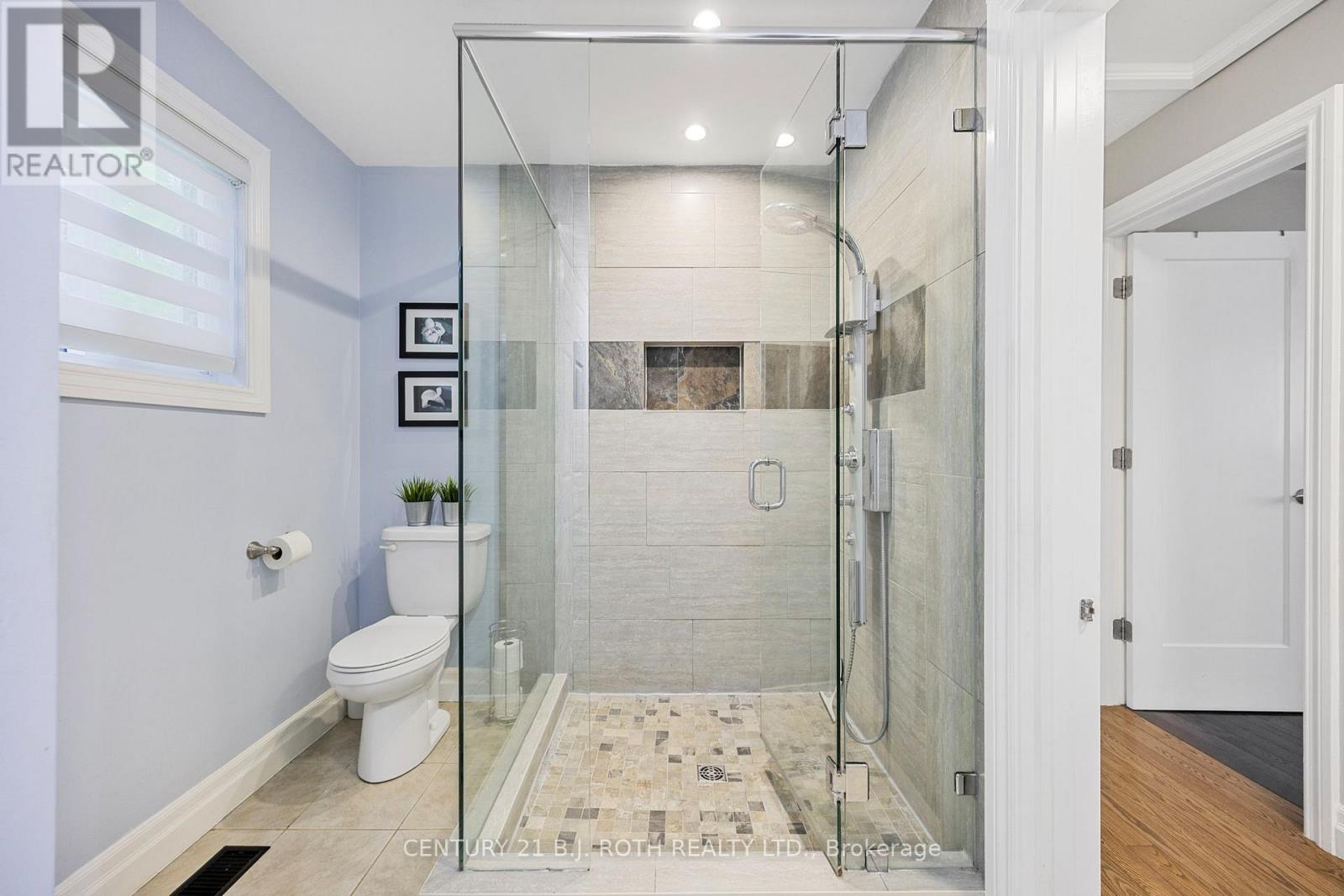 10 Allen Drive N, Wasaga Beach, Ontario  L9Z 1K5 - Photo 23 - S12916764