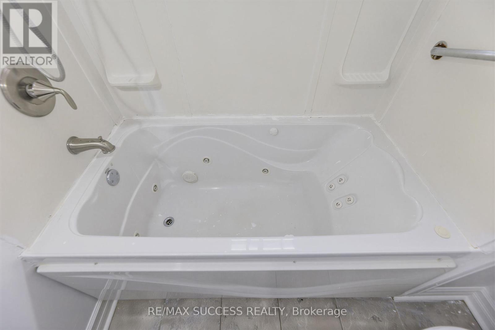 1711 St Johns Road, Innisfil, Ontario  L9S 1S9 - Photo 27 - N12904992