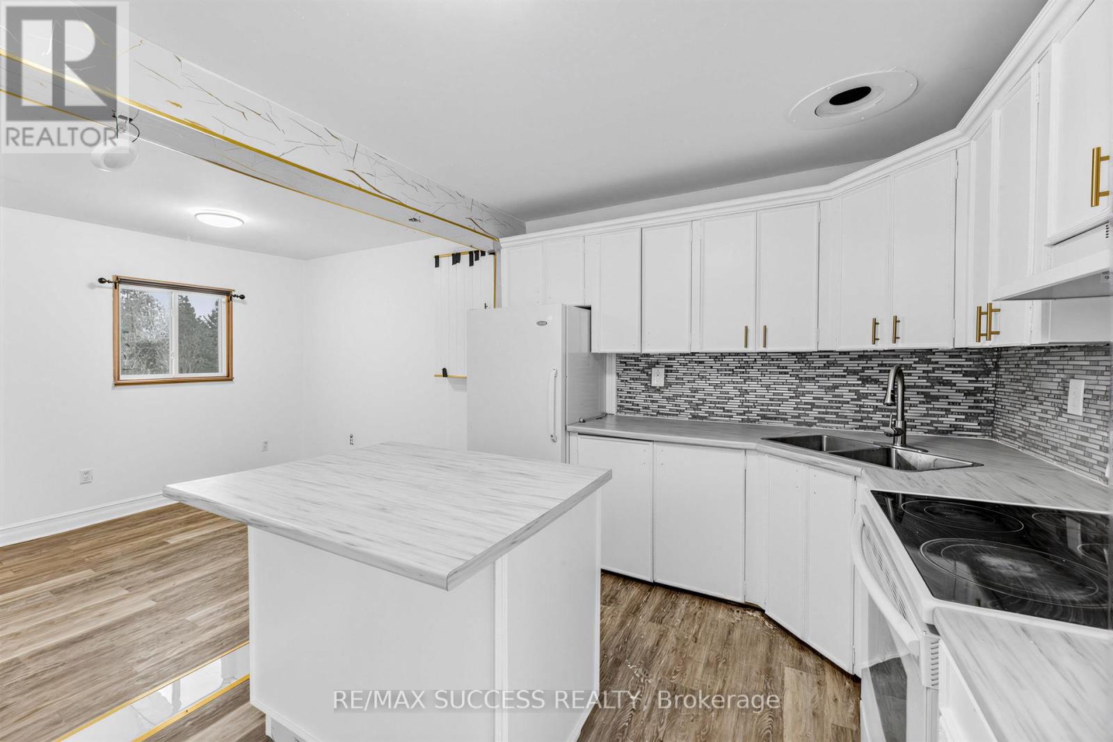 1711 St Johns Road, Innisfil, Ontario  L9S 1S9 - Photo 13 - N12904992