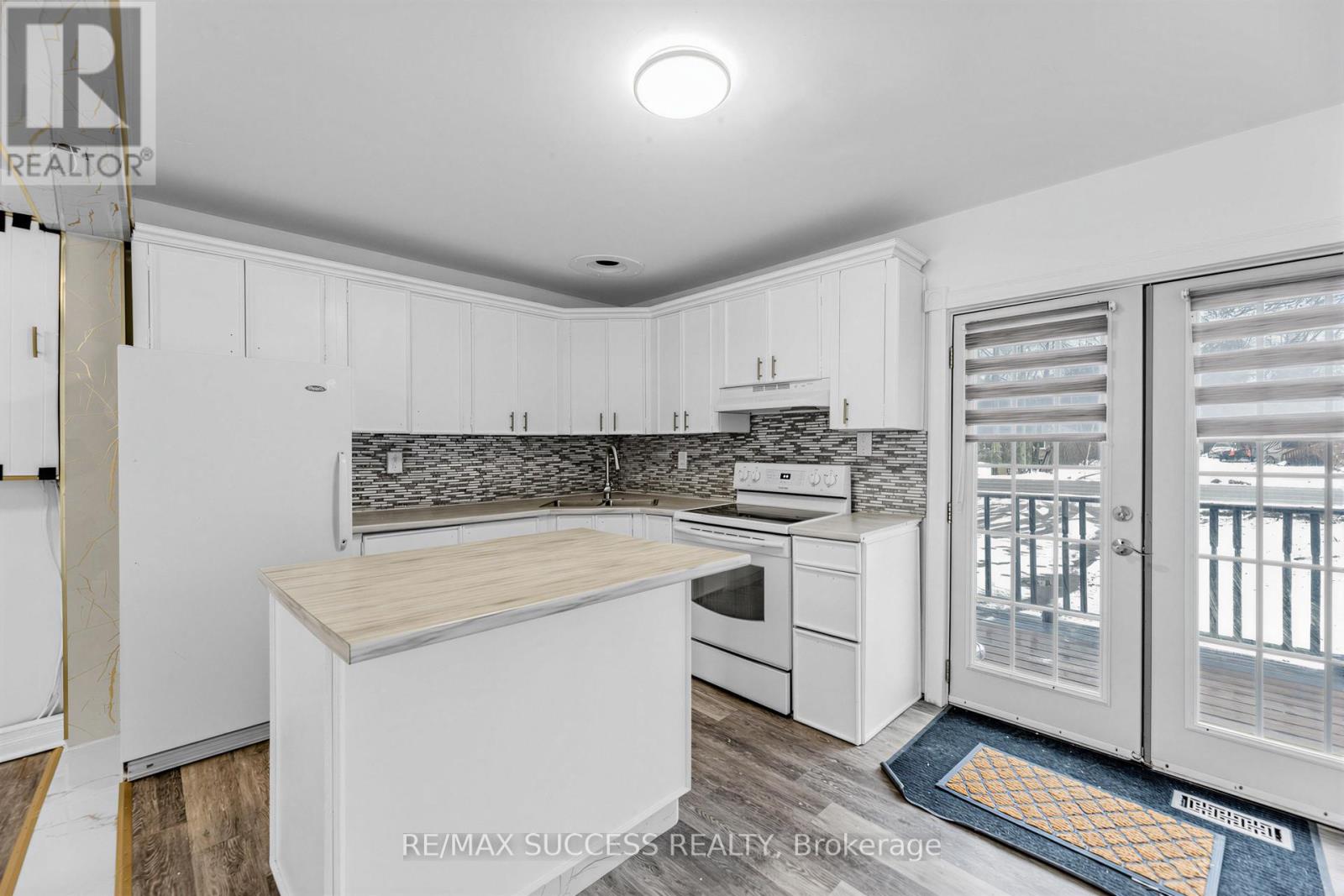 1711 St Johns Road, Innisfil, Ontario  L9S 1S9 - Photo 11 - N12904992