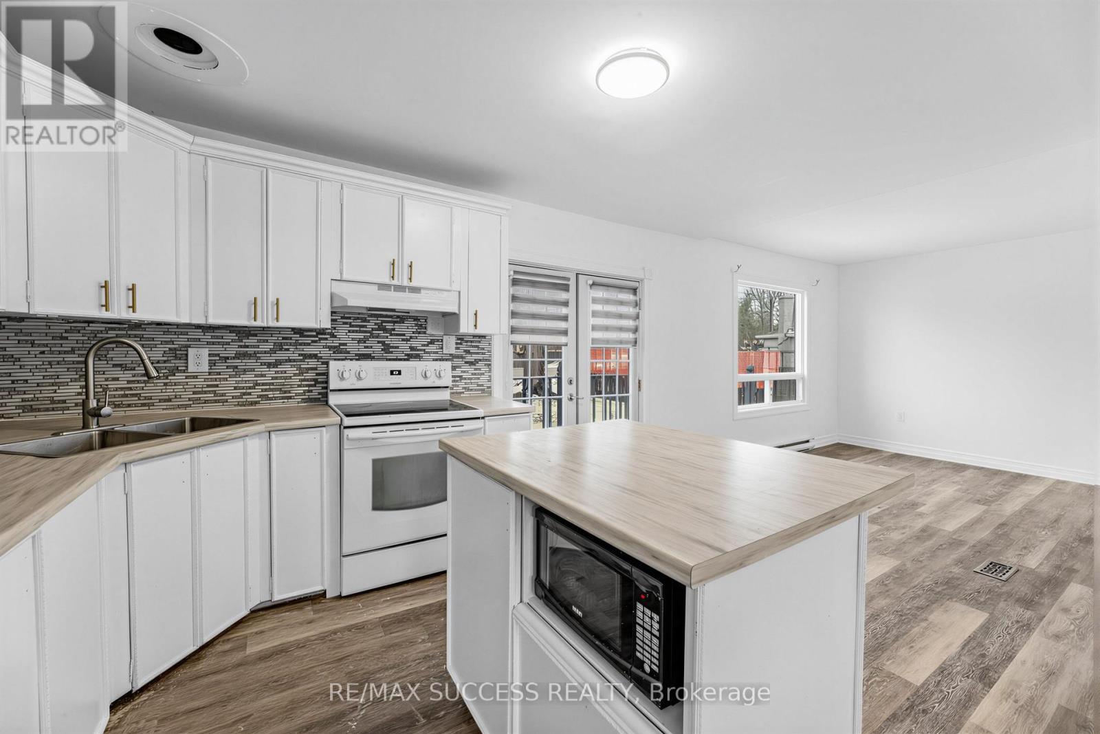 1711 St Johns Road, Innisfil, Ontario  L9S 1S9 - Photo 12 - N12904992