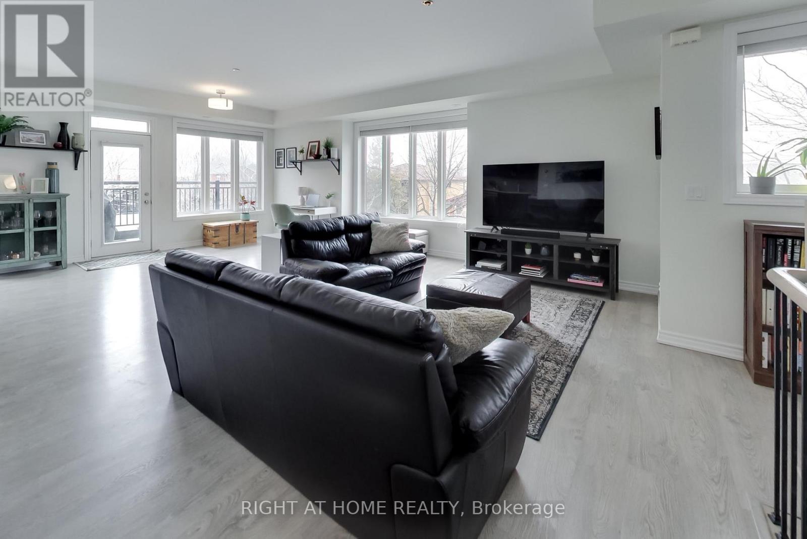 75 - 30 Carnation Avenue, Toronto, Ontario  M8V 0B8 - Photo 4 - W12915348