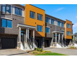 9B BINGHAM ROAD, Hamilton, Ontario