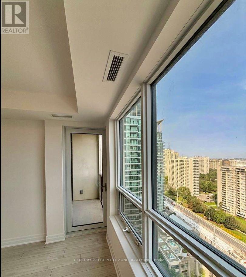 2204 - 30 Elm Drive W, Mississauga, Ontario  L5B 0N6 - Photo 2 - W12916564