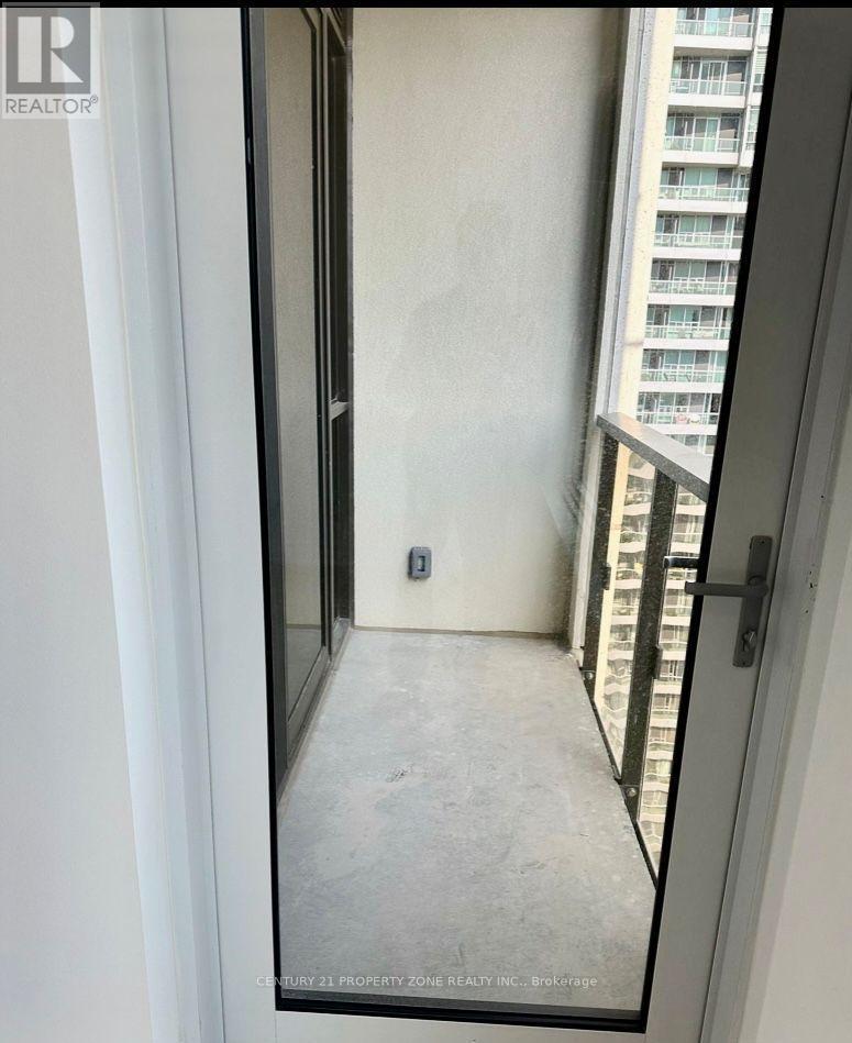 2204 - 30 Elm Drive W, Mississauga, Ontario  L5B 0N6 - Photo 6 - W12916564