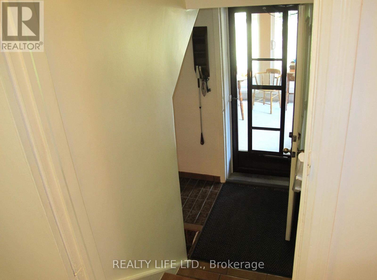 4 Rosalie Avenue, Toronto, Ontario  M3L 1C5 - Photo 28 - W12916590