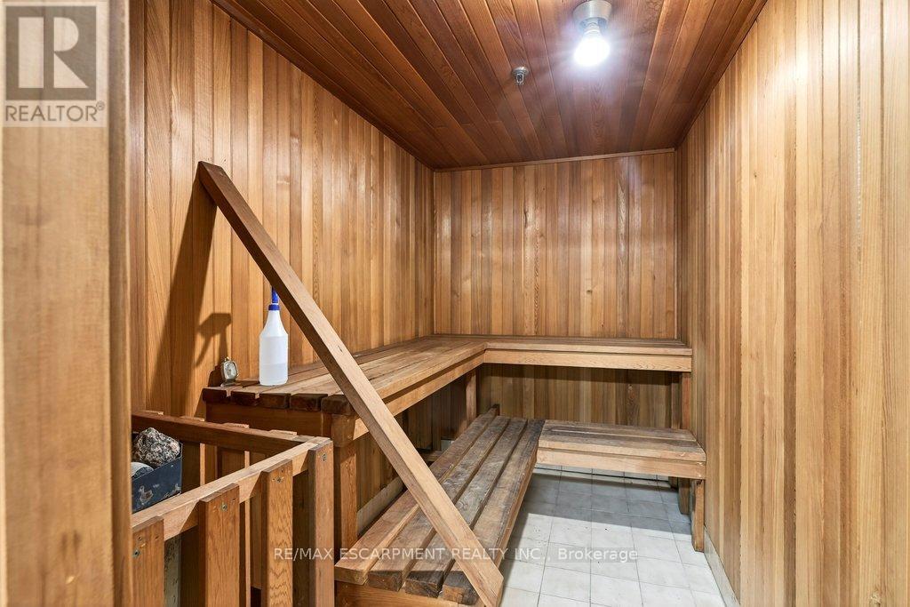 1001 - 1201 North Shore Boulevard E, Burlington, Ontario  L7S 1Z5 - Photo 34 - W12916624