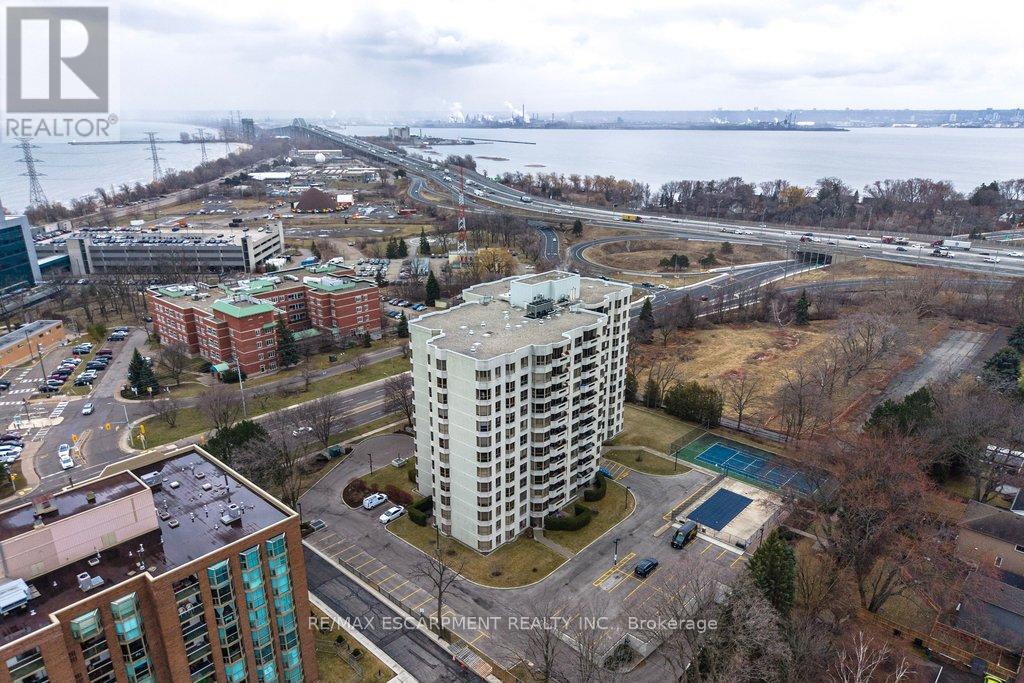 1001 - 1201 North Shore Boulevard E, Burlington, Ontario  L7S 1Z5 - Photo 38 - W12916624