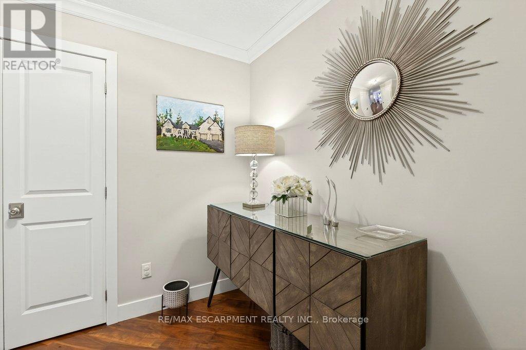 1001 - 1201 North Shore Boulevard E, Burlington, Ontario  L7S 1Z5 - Photo 7 - W12916624