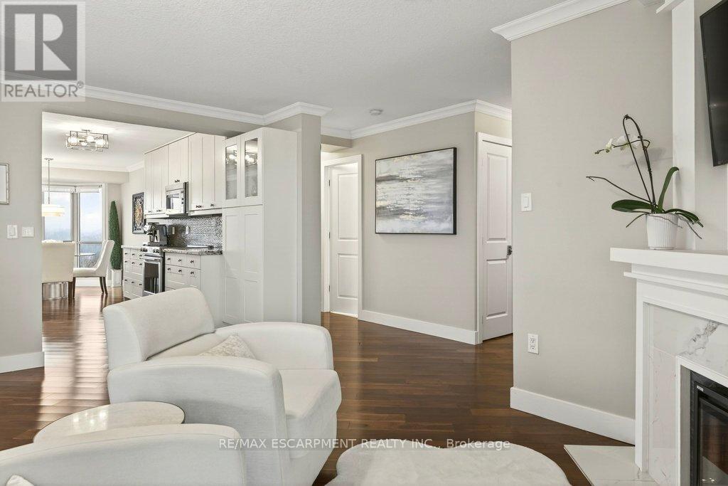 1001 - 1201 North Shore Boulevard E, Burlington, Ontario  L7S 1Z5 - Photo 8 - W12916624