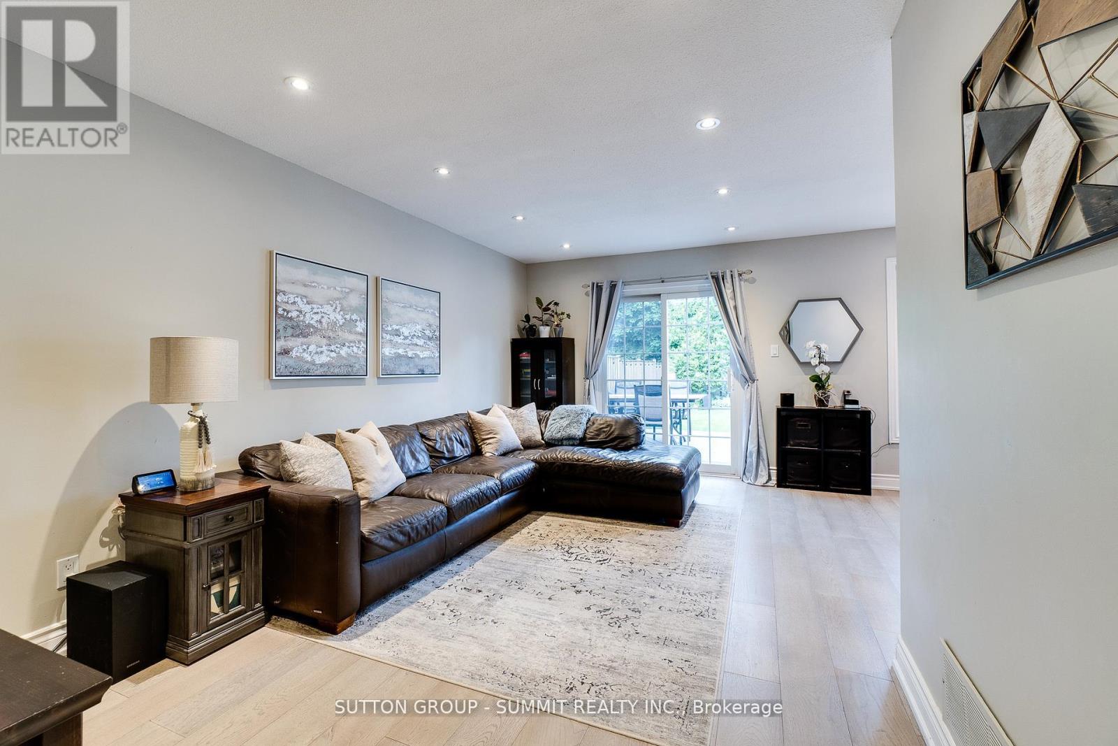 1624 Lewes Way, Mississauga, Ontario  L4W 3L2 - Photo 17 - W12916690