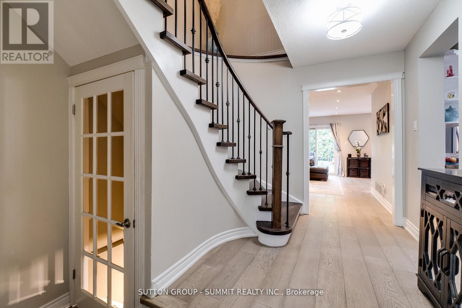 1624 Lewes Way, Mississauga, Ontario  L4W 3L2 - Photo 24 - W12916690