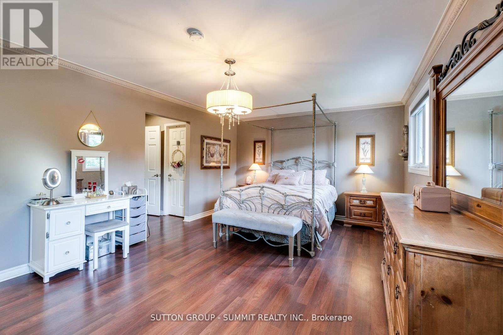 1624 Lewes Way, Mississauga, Ontario  L4W 3L2 - Photo 28 - W12916690