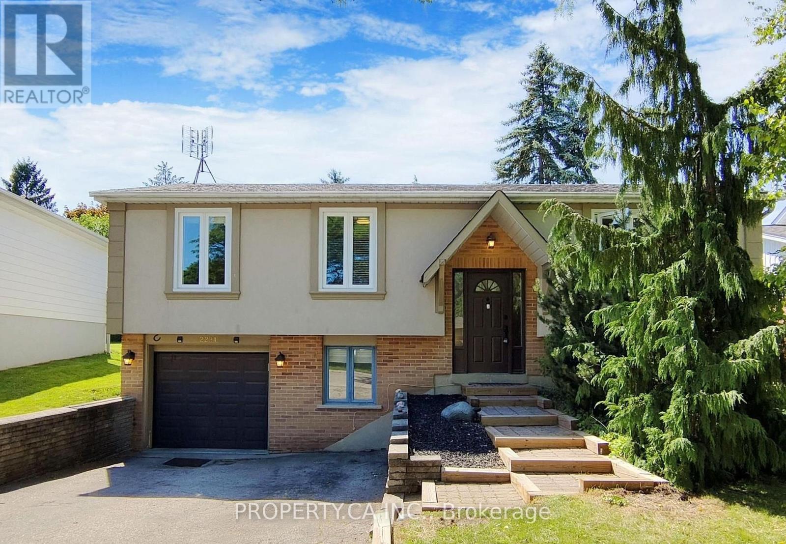 MAIN - 2221 BUTTONBUSH CRESCENT, Mississauga, Ontario