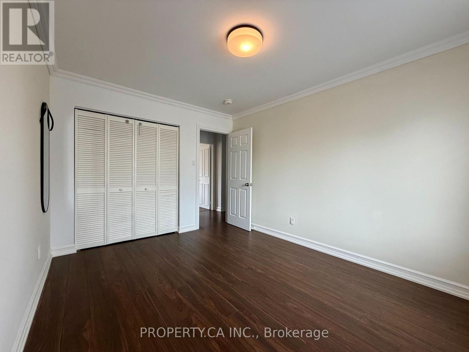 Main - 2221 Buttonbush Crescent, Mississauga, Ontario  L5L 1C4 - Photo 12 - W12916718