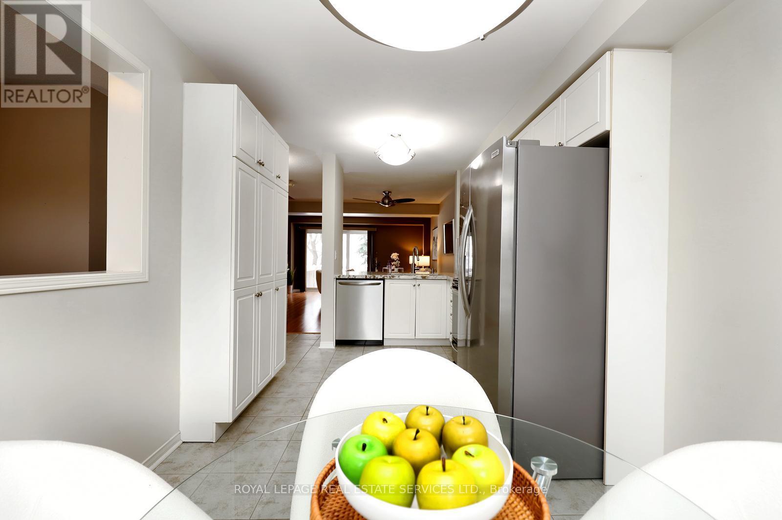 67 - 1575 South Parade Court, Mississauga, Ontario  L5M 6E9 - Photo 11 - W12916738