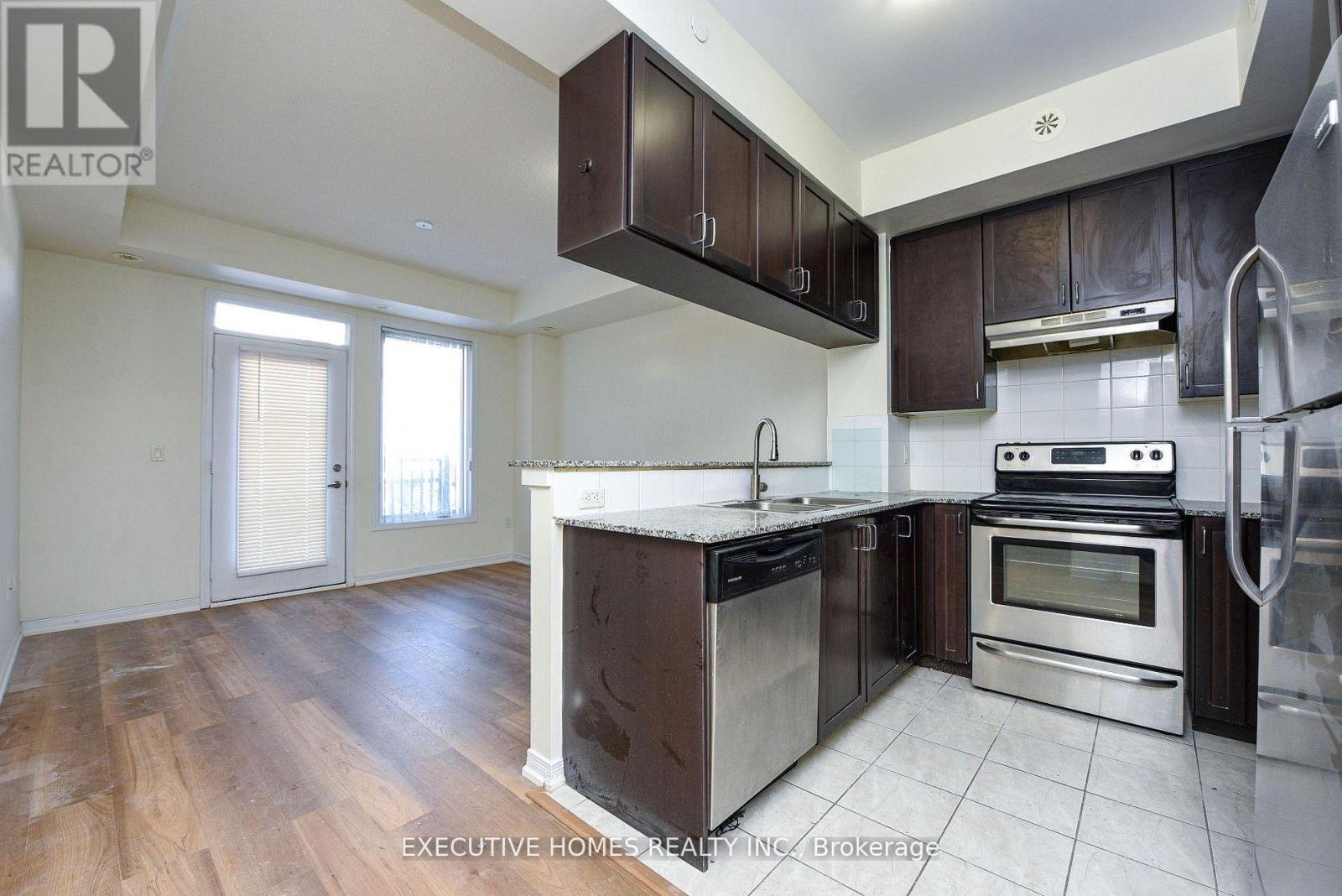 101 - 54 Sky Harbour Drive, Brampton, Ontario  L5Y 6B9 - Photo 13 - W12916762