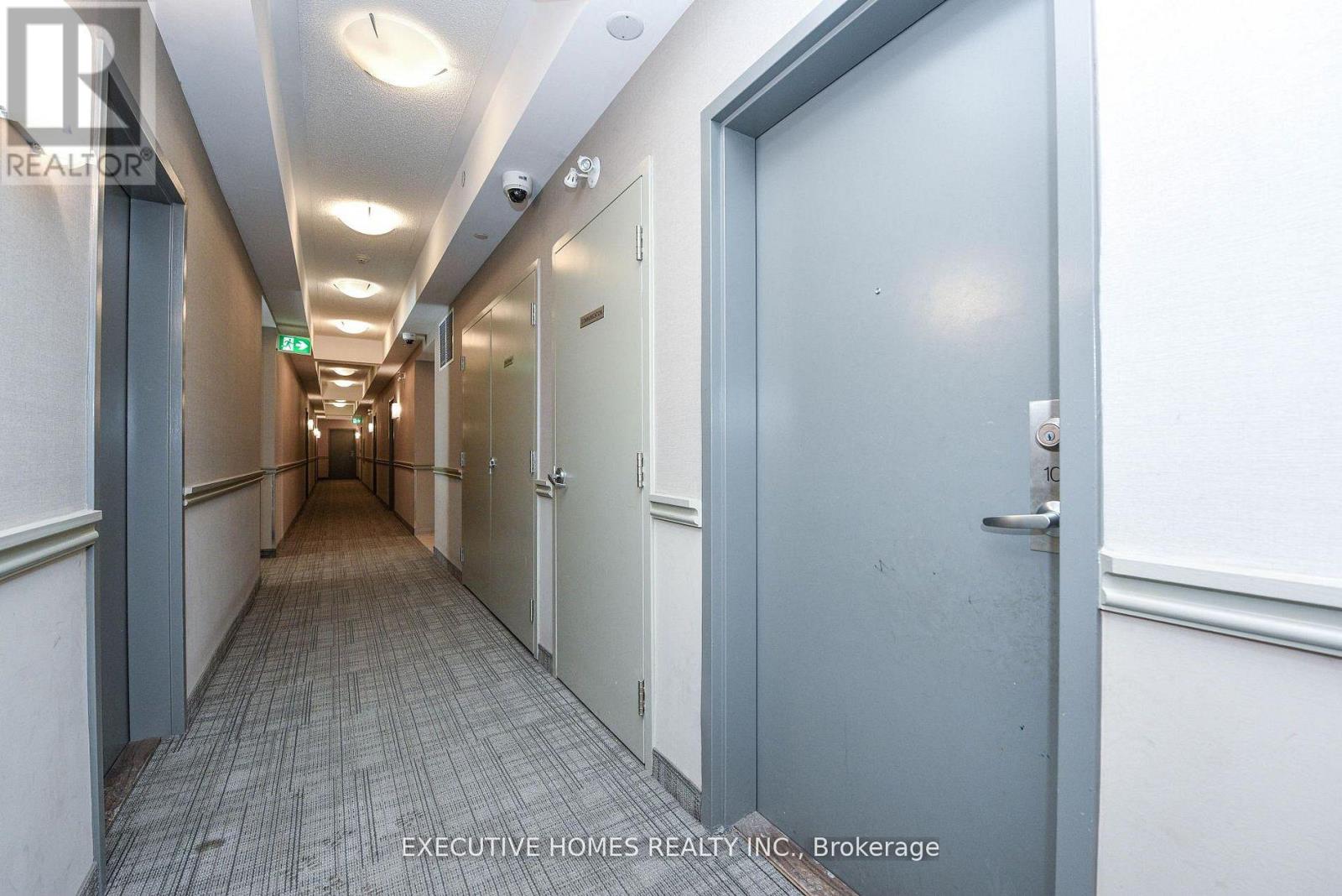 101 - 54 Sky Harbour Drive, Brampton, Ontario  L5Y 6B9 - Photo 7 - W12916762