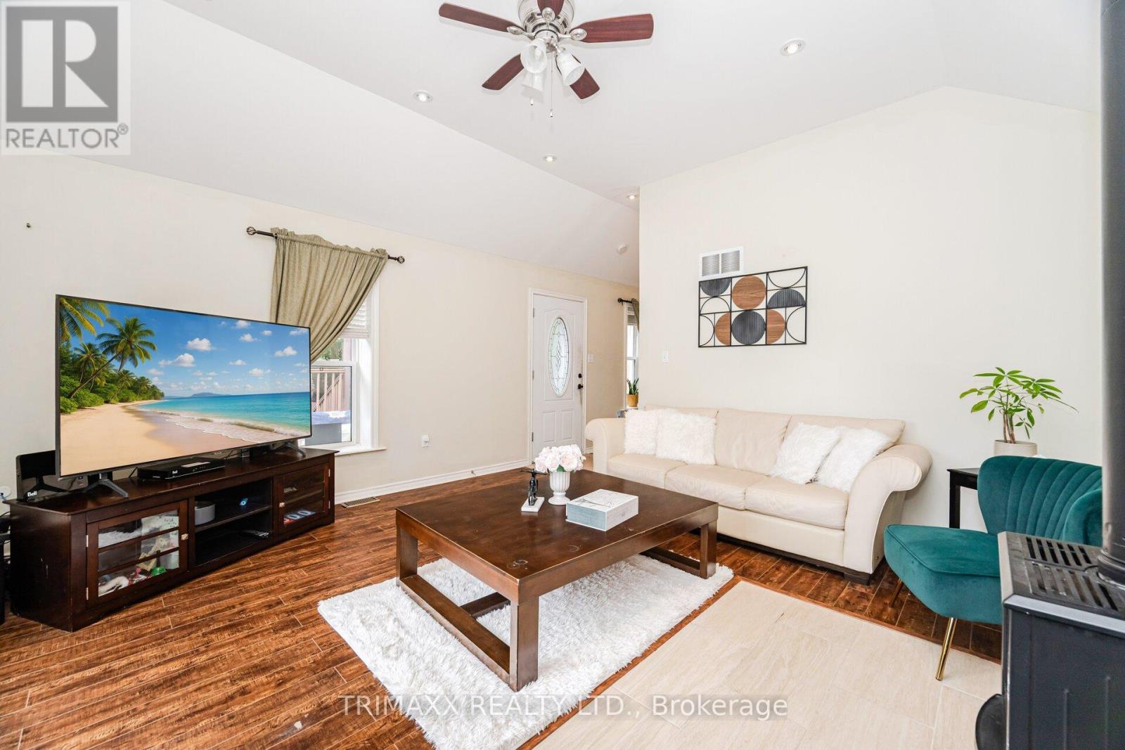 593475 Blind Line, Mono, Ontario  L9W 5N1 - Photo 12 - X12370882