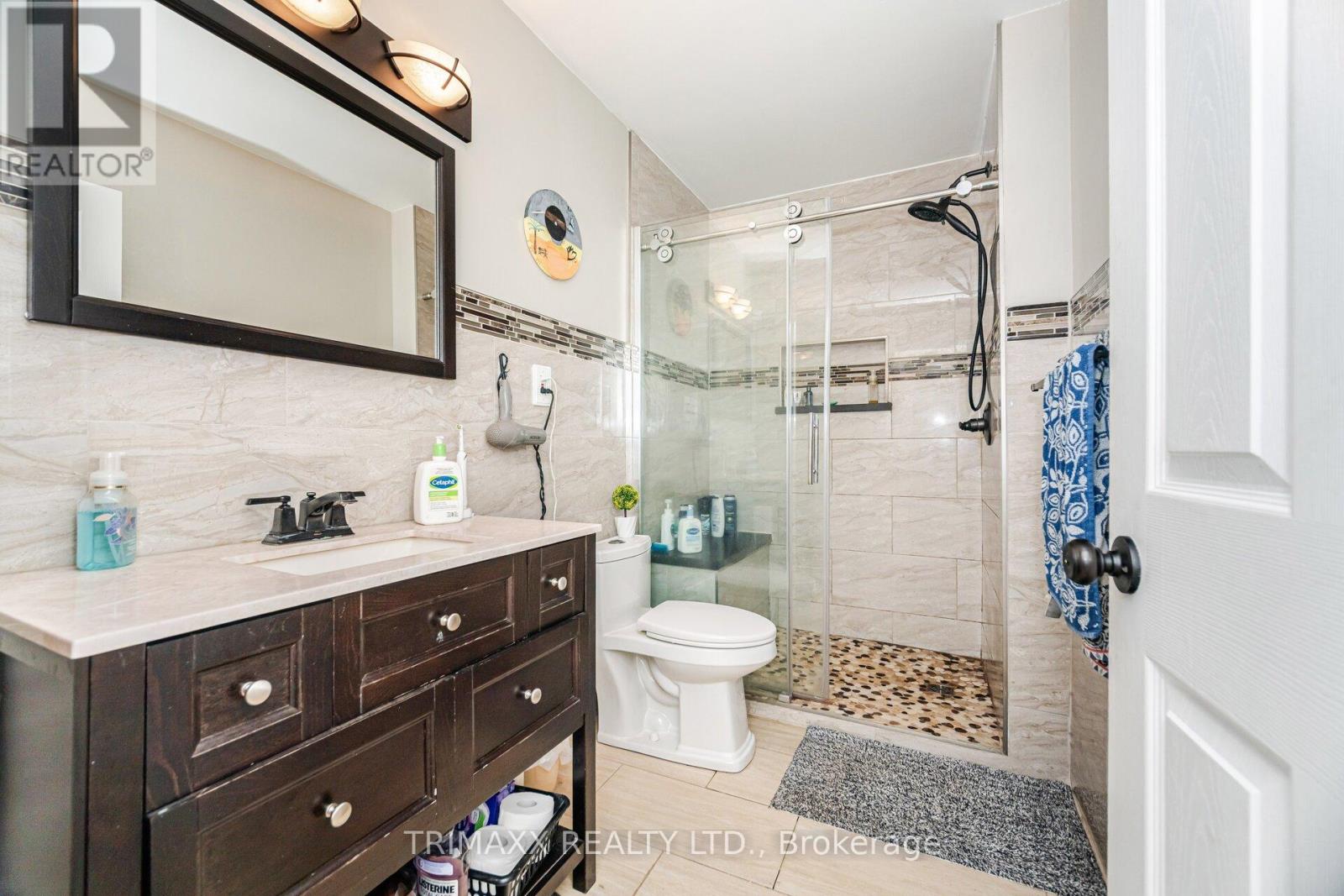 593475 Blind Line, Mono, Ontario  L9W 5N1 - Photo 13 - X12370882