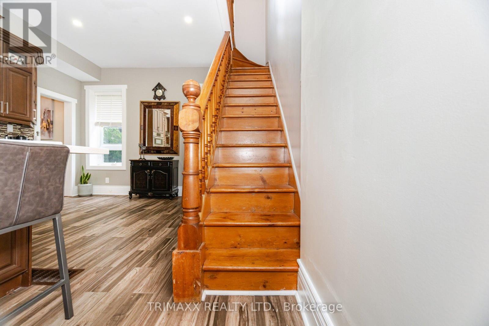 593475 Blind Line, Mono, Ontario  L9W 5N1 - Photo 9 - X12370882