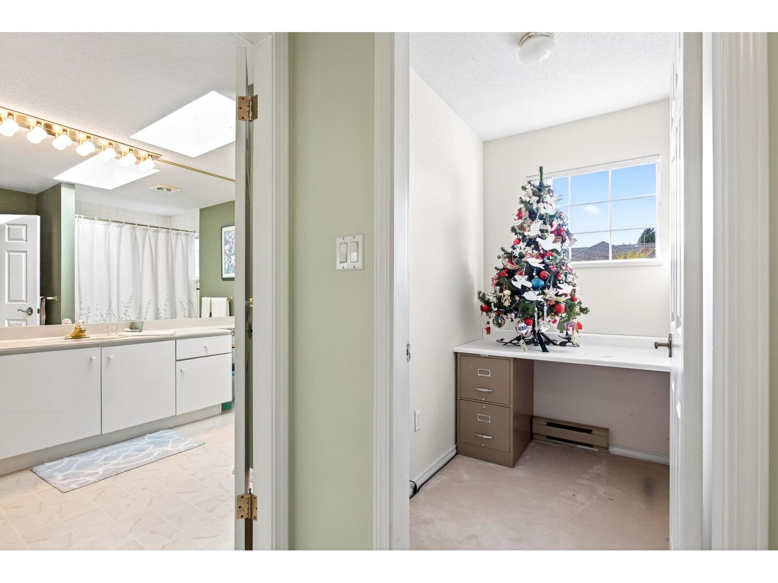 101 16275 15 Avenue, Surrey, British Columbia  V4A 1L4 - Photo 32 - R3102852