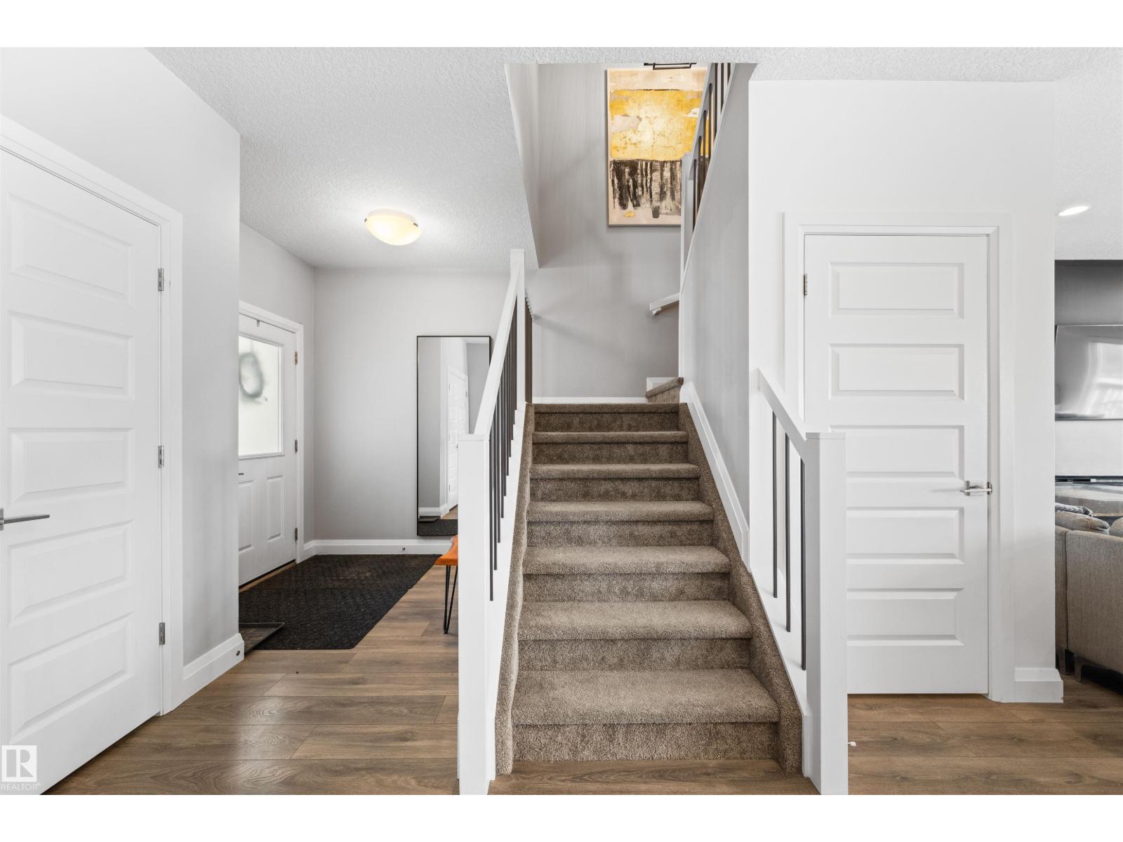 4917 Charles Pt Pt Sw, Edmonton, Alberta  T6W 3H1 - Photo 3 - E4478852