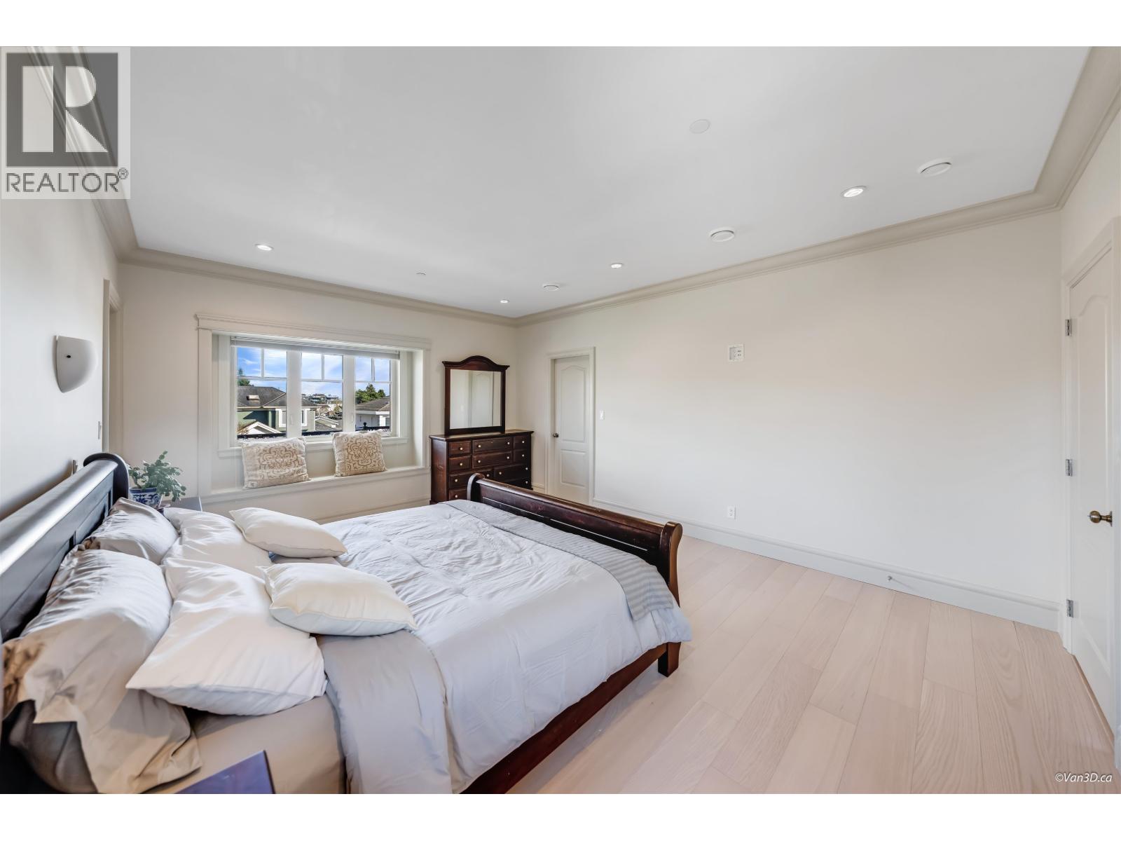 Listing Picture 26 of 40 : 6633 NEAL STREET, Vancouver / 溫哥華 - 魯藝地產 Yvonne Lu Group - MLS Medallion Club Member