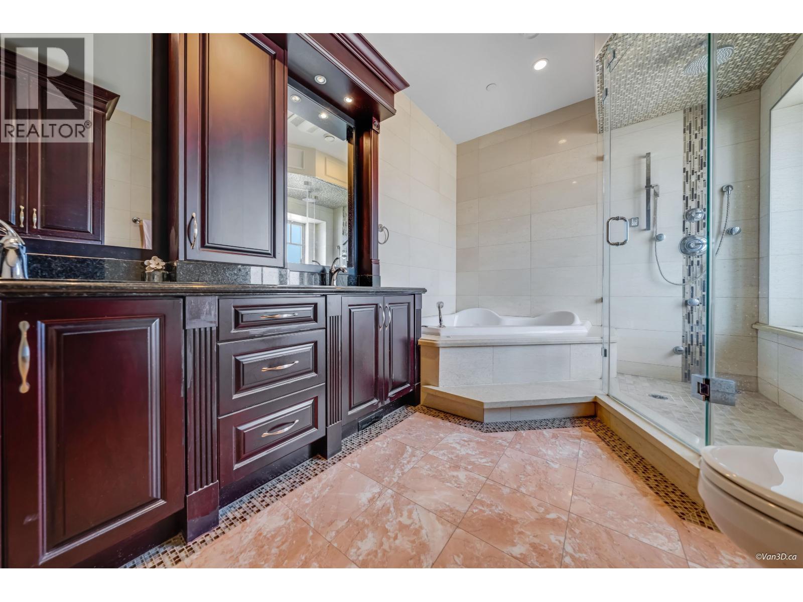 Listing Picture 22 of 40 : 6633 NEAL STREET, Vancouver / 溫哥華 - 魯藝地產 Yvonne Lu Group - MLS Medallion Club Member