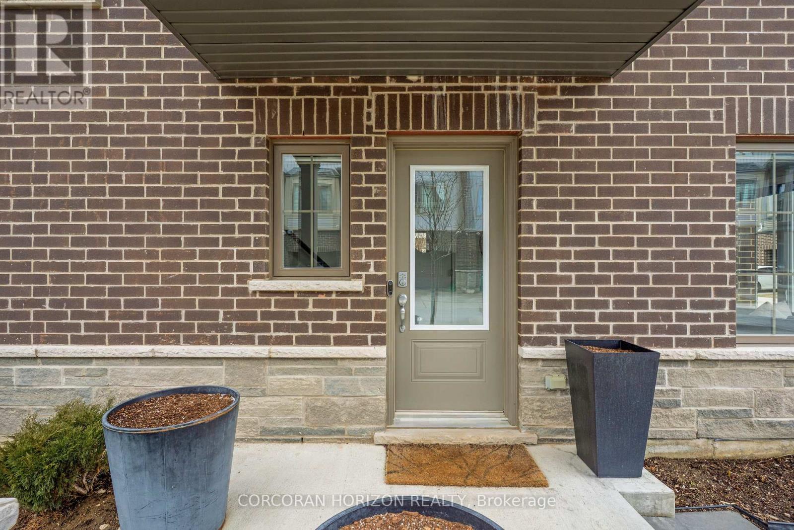 70 - 124 Compass Trail, Cambridge, Ontario  N3E 0E3 - Photo 5 - X12916598