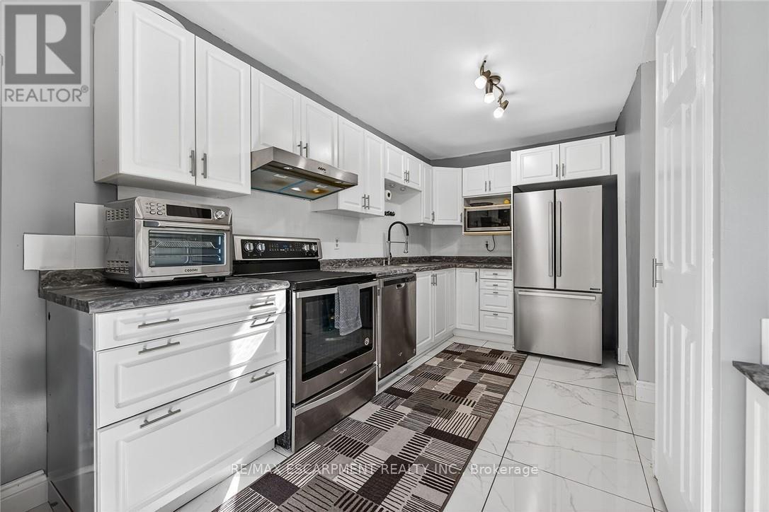 F8 - 500 Stone Church Road W, Hamilton, Ontario  L9B 1R2 - Photo 10 - X12916660