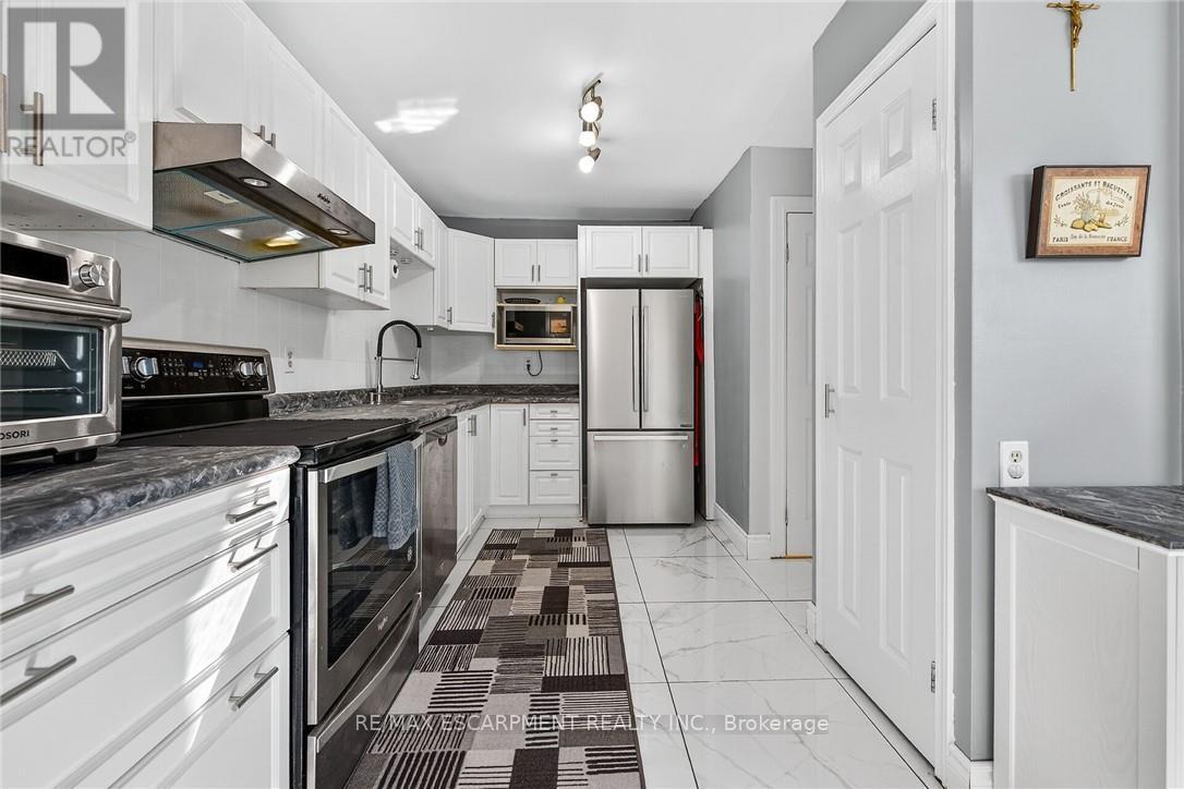 F8 - 500 Stone Church Road W, Hamilton, Ontario  L9B 1R2 - Photo 11 - X12916660